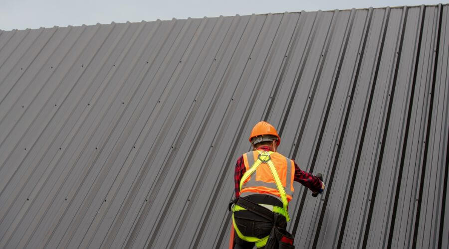 Expert Emergency Roof Repairs services in Hale, MI